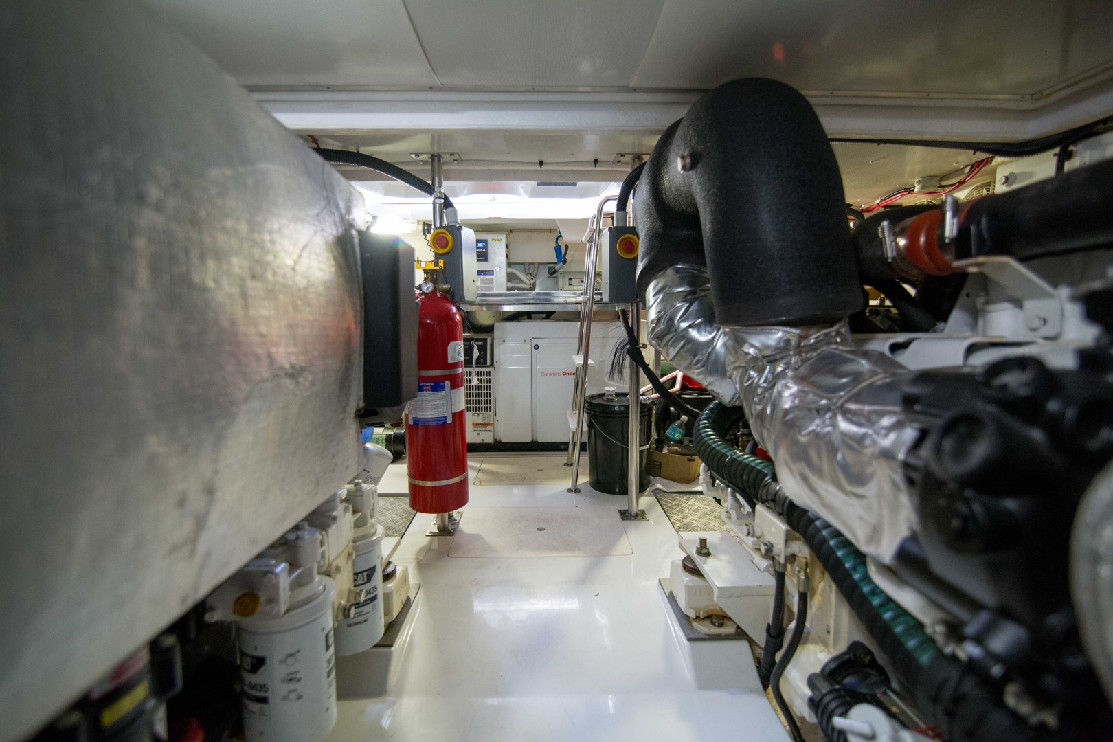 Azimut 66 - Lady M - Engine Room