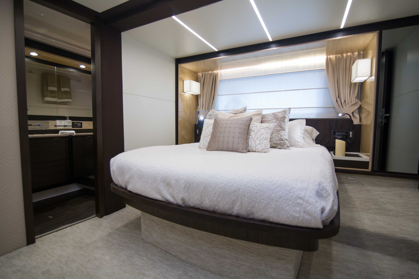 Azimut 66 - Lady M - Master Stateroom