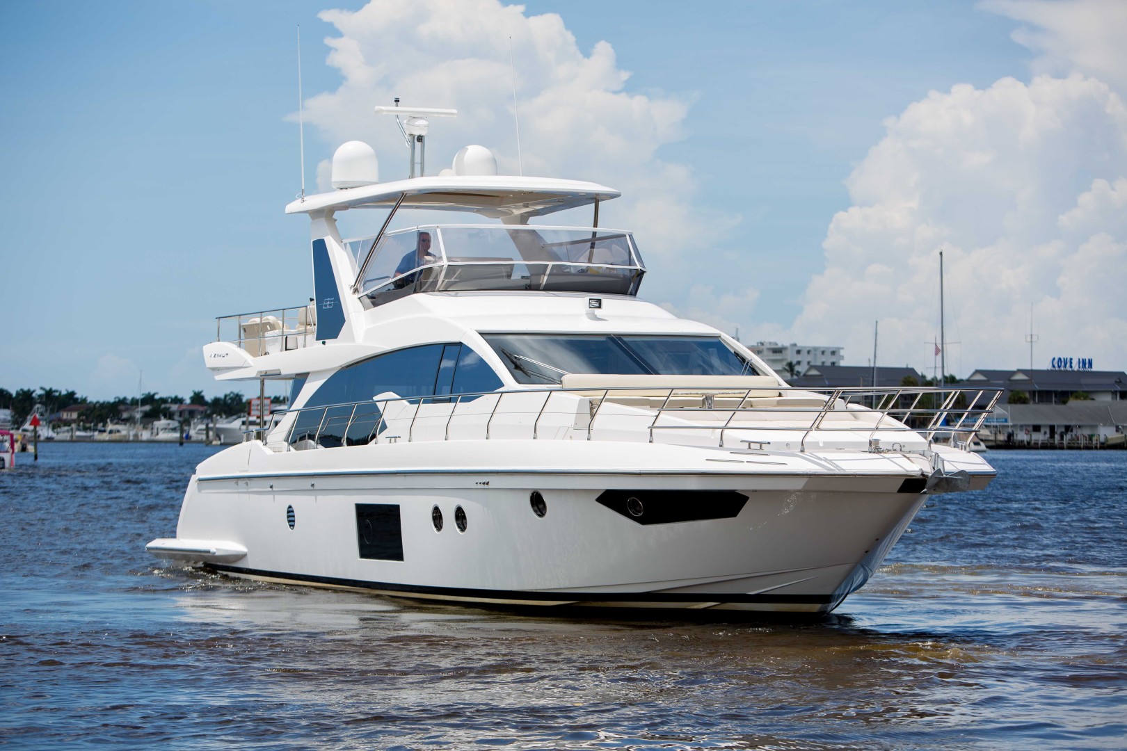 Azimut 66 - Lady M - Exterior Profile