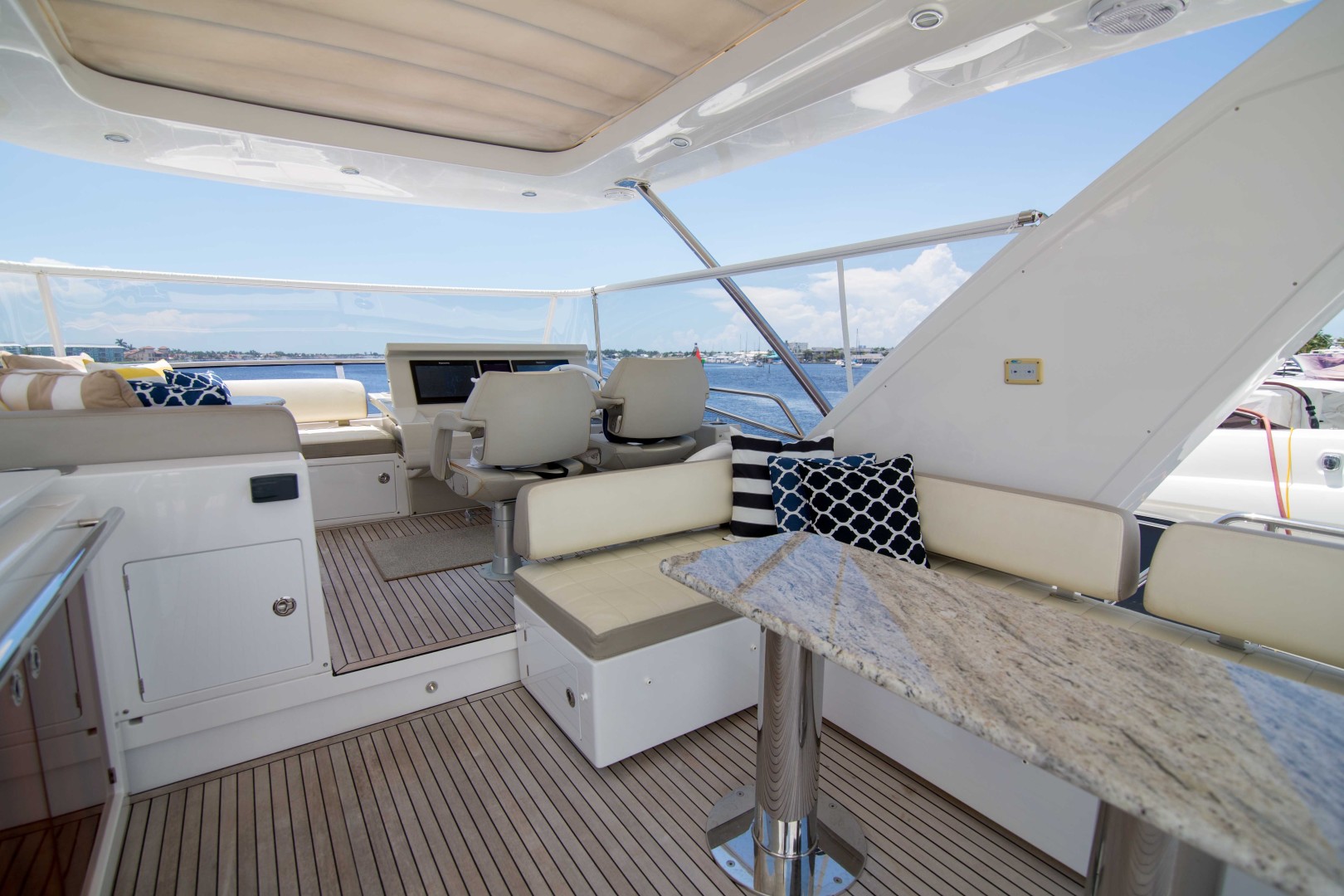 Azimut 66 - Lady M - Flybridge