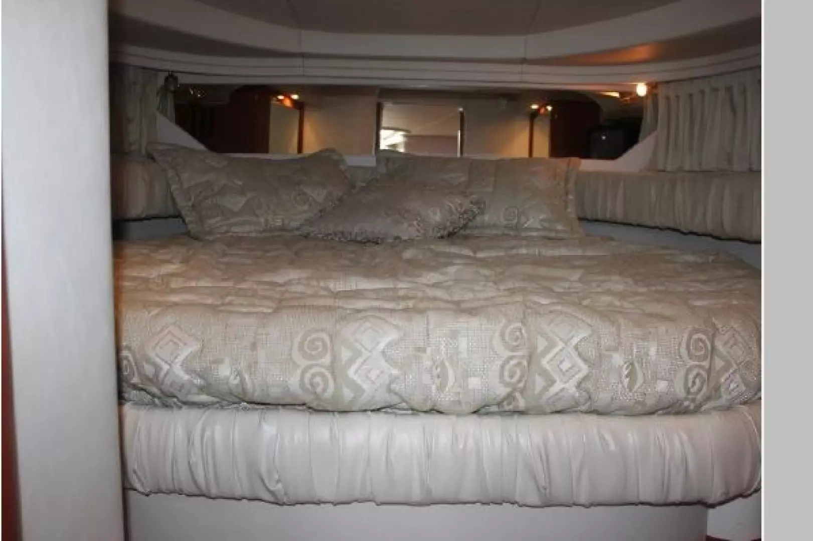 Aela Jeanne 38ft Sea Ray Yacht For Sale Aela Jeanne 38ft Sea Ray Yacht For Sale