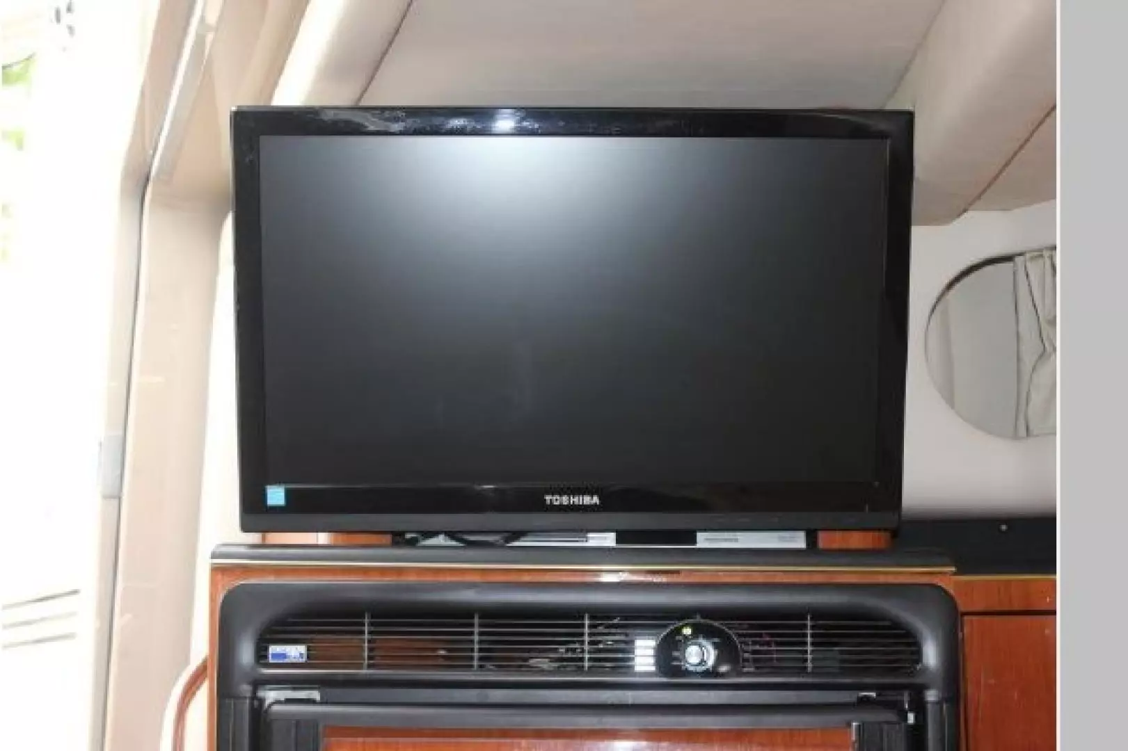 Aela Jeanne 38ft Sea Ray Yacht For Sale Aela Jeanne 38ft Sea Ray Yacht For Sale