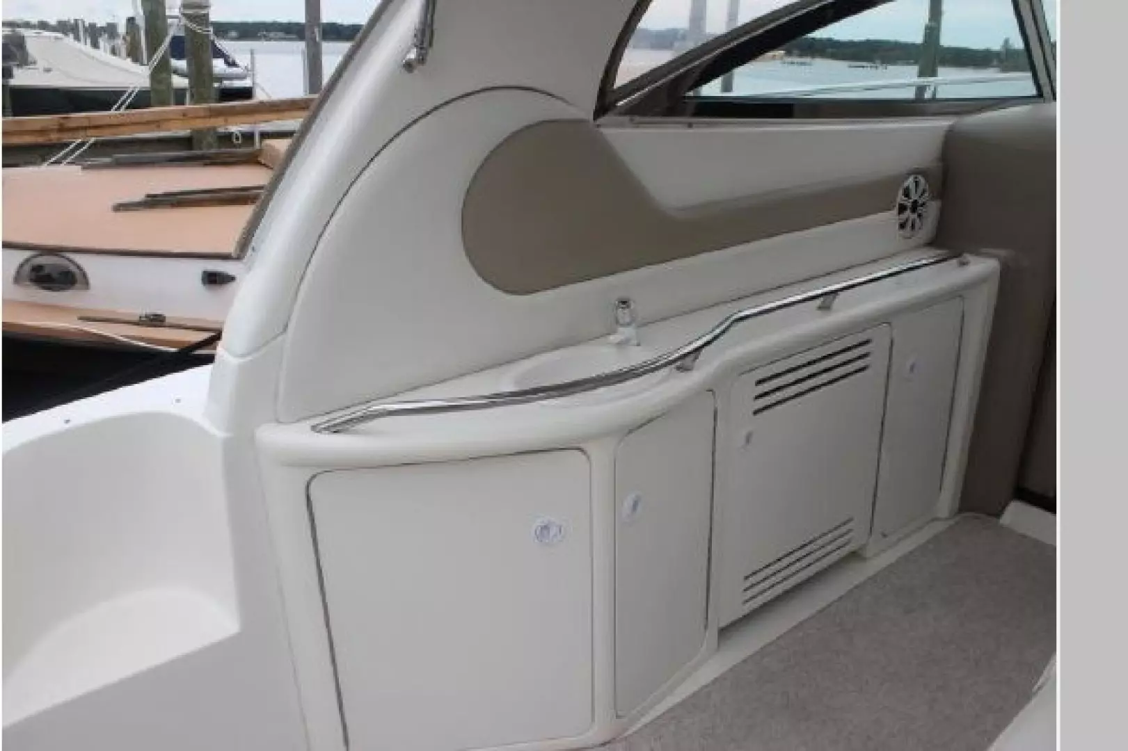 Aela Jeanne 38ft Sea Ray Yacht For Sale Aela Jeanne 38ft Sea Ray Yacht For Sale