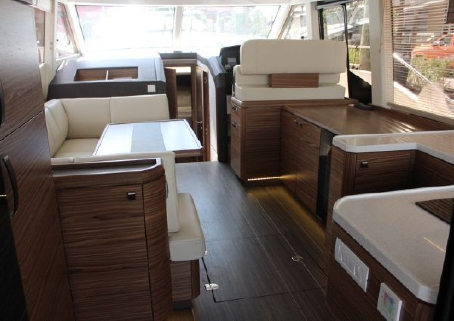 Greenline 48 Coupe Hybrid - Photo 9
