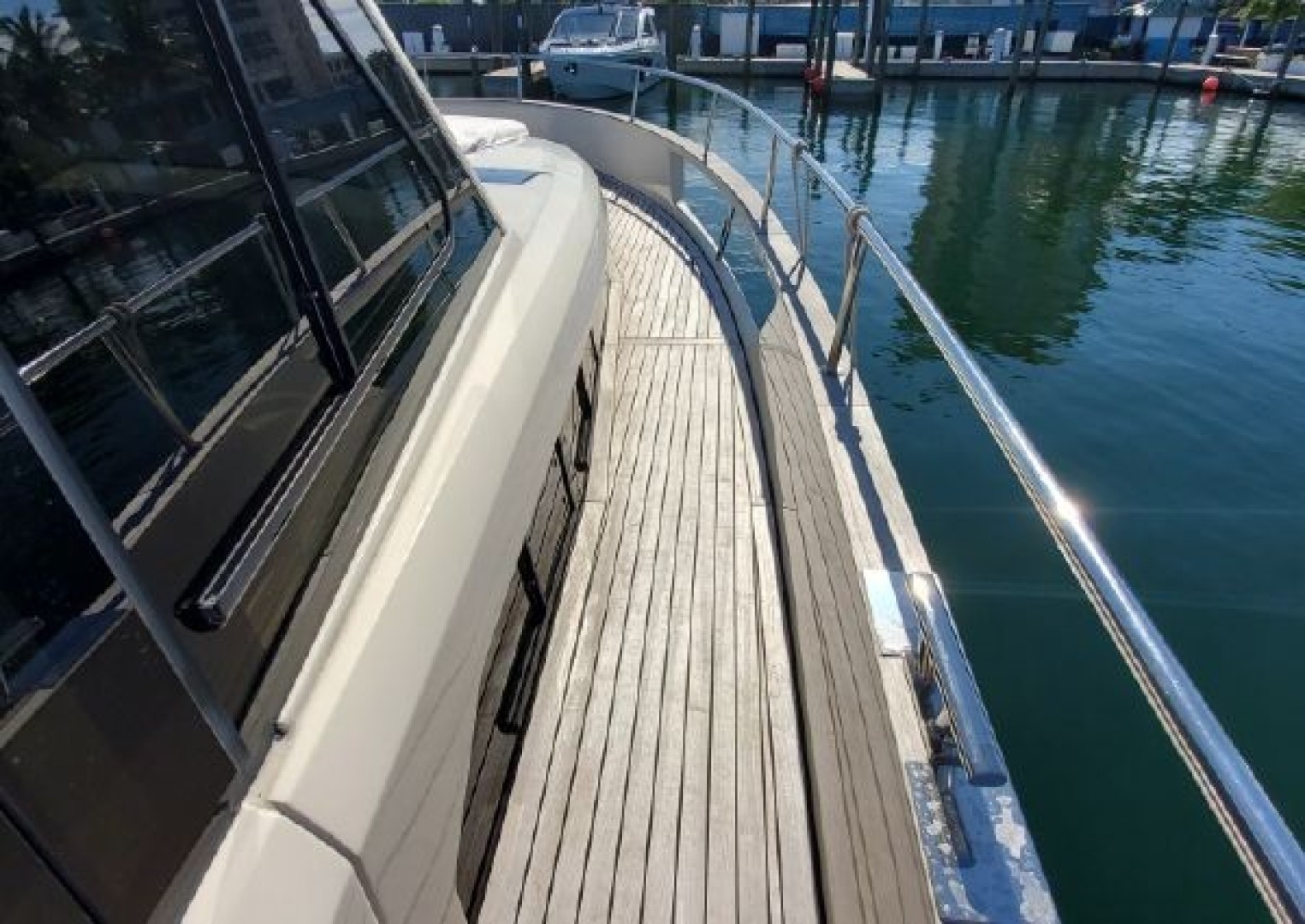 Greenline 48 Coupe Hybrid - Photo 18
