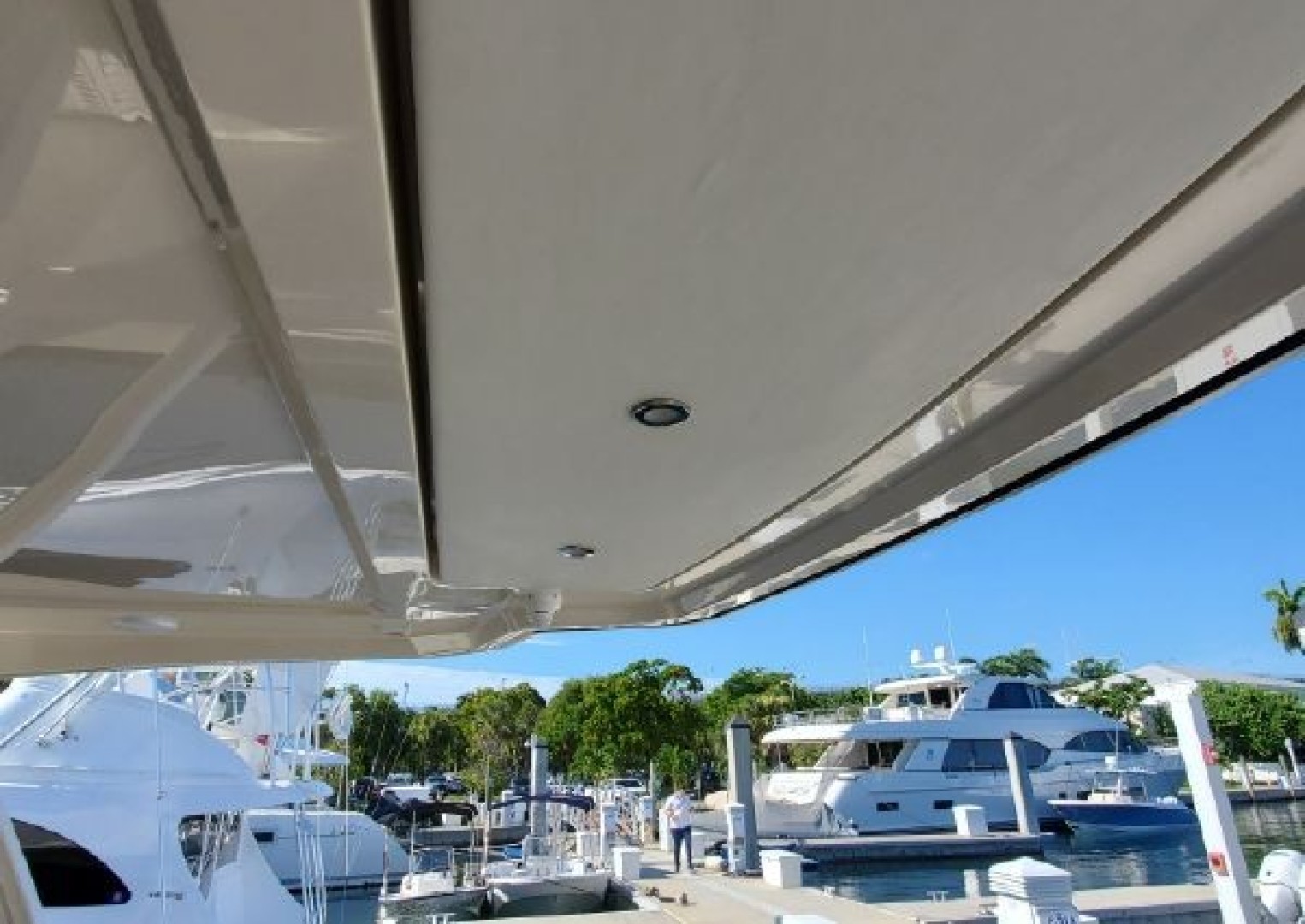 Greenline 48 Coupe Hybrid - Photo 12