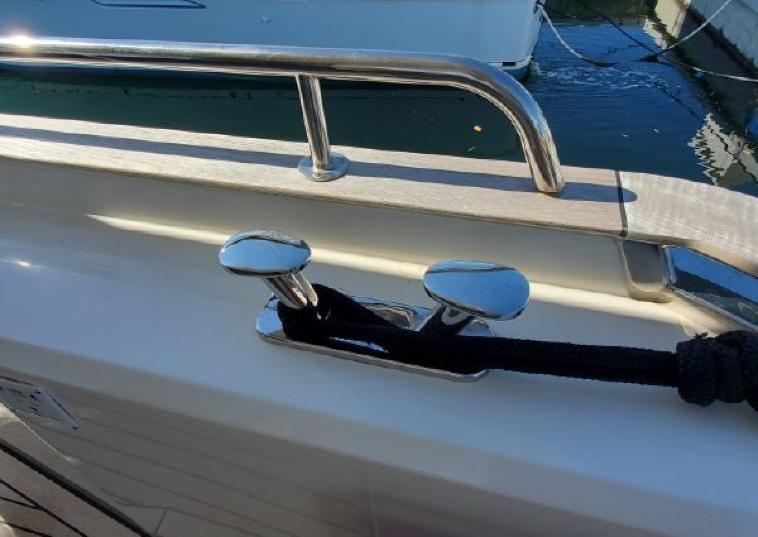 Greenline 48 Coupe Hybrid - Photo 7
