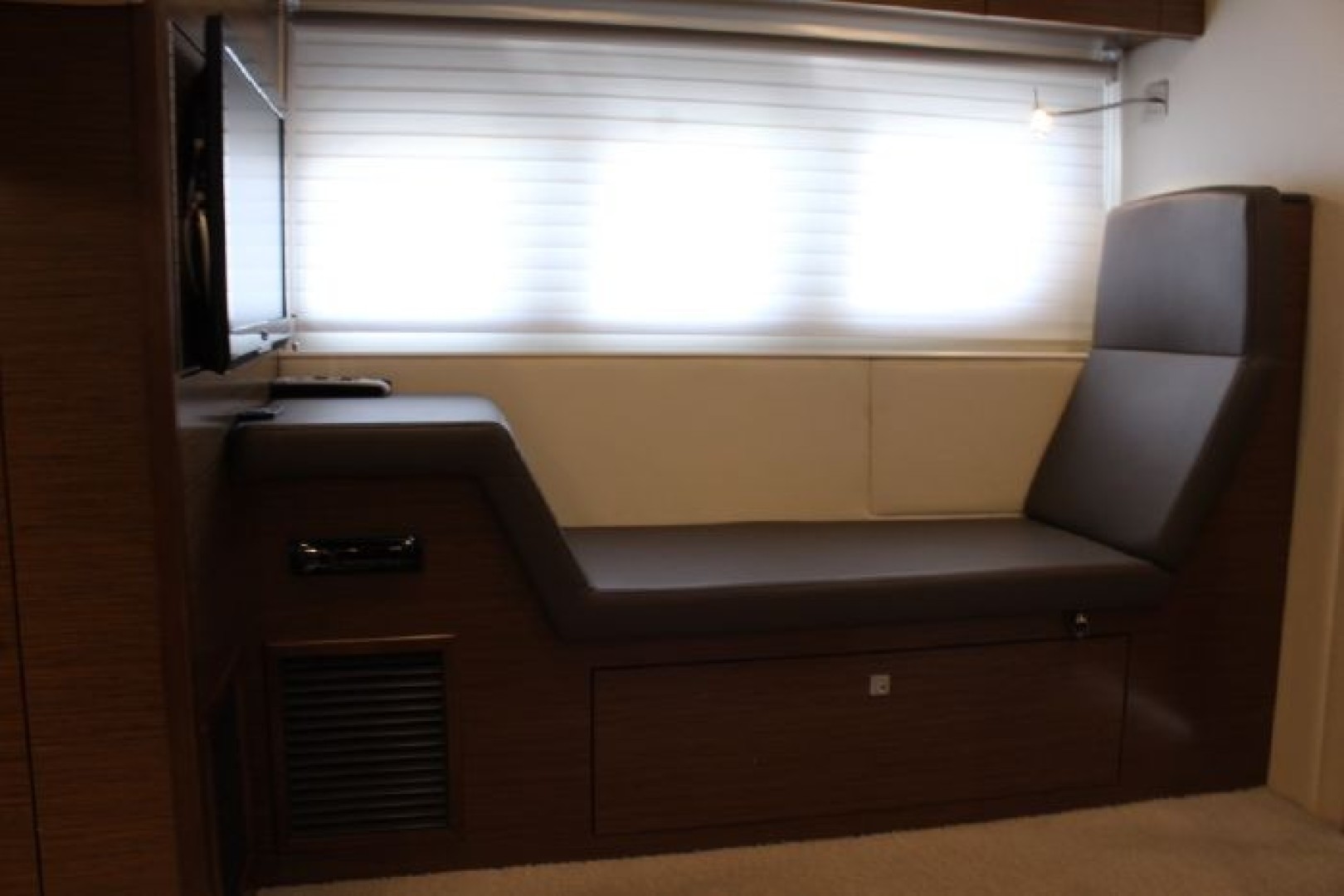 Cruisers Yachts 45 Cantius - Photo 58