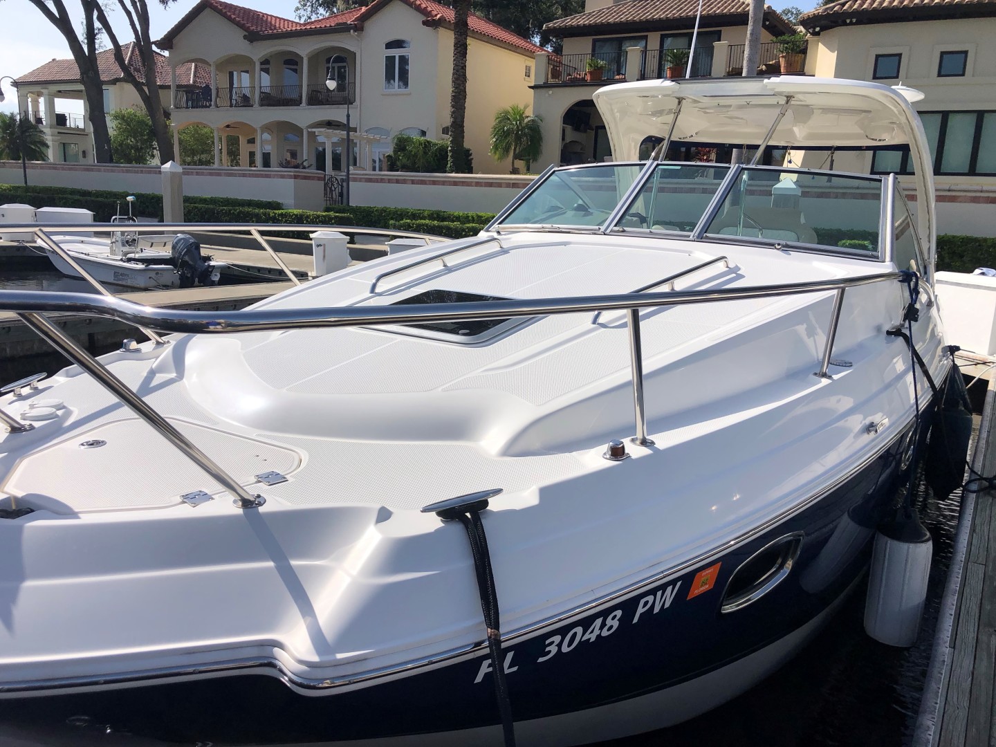 Chaparral 31- Deck