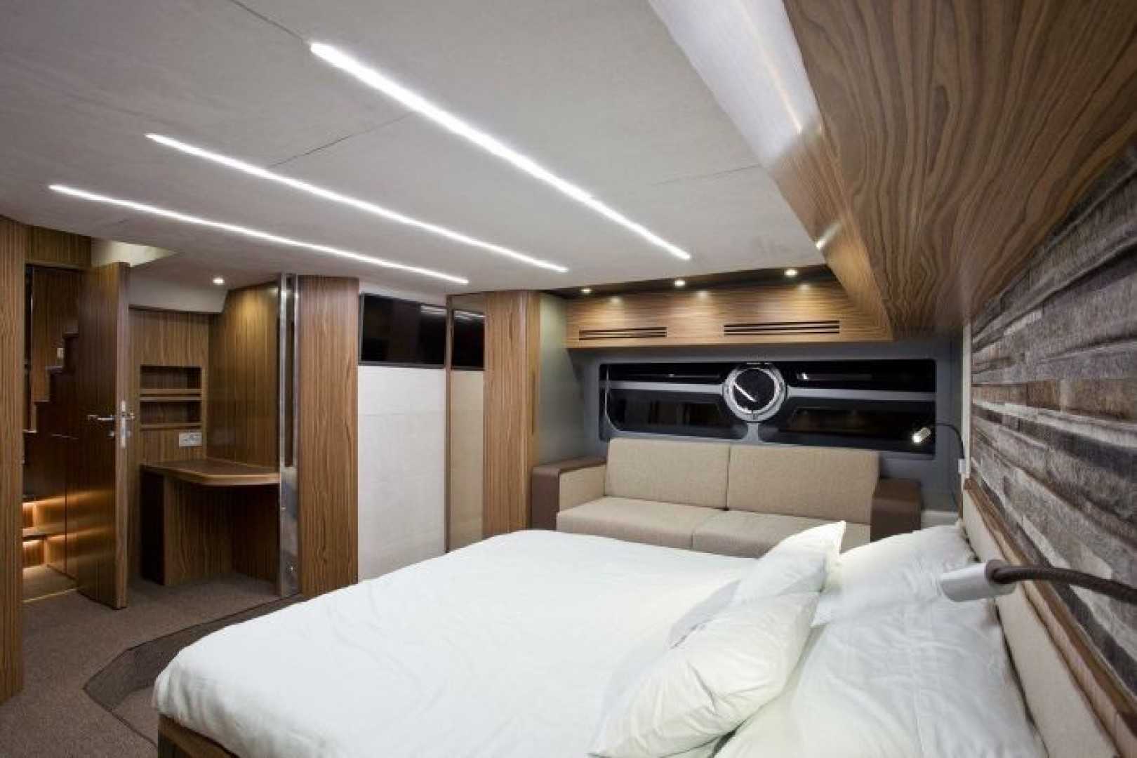 OceanClass 68 - Photo 20