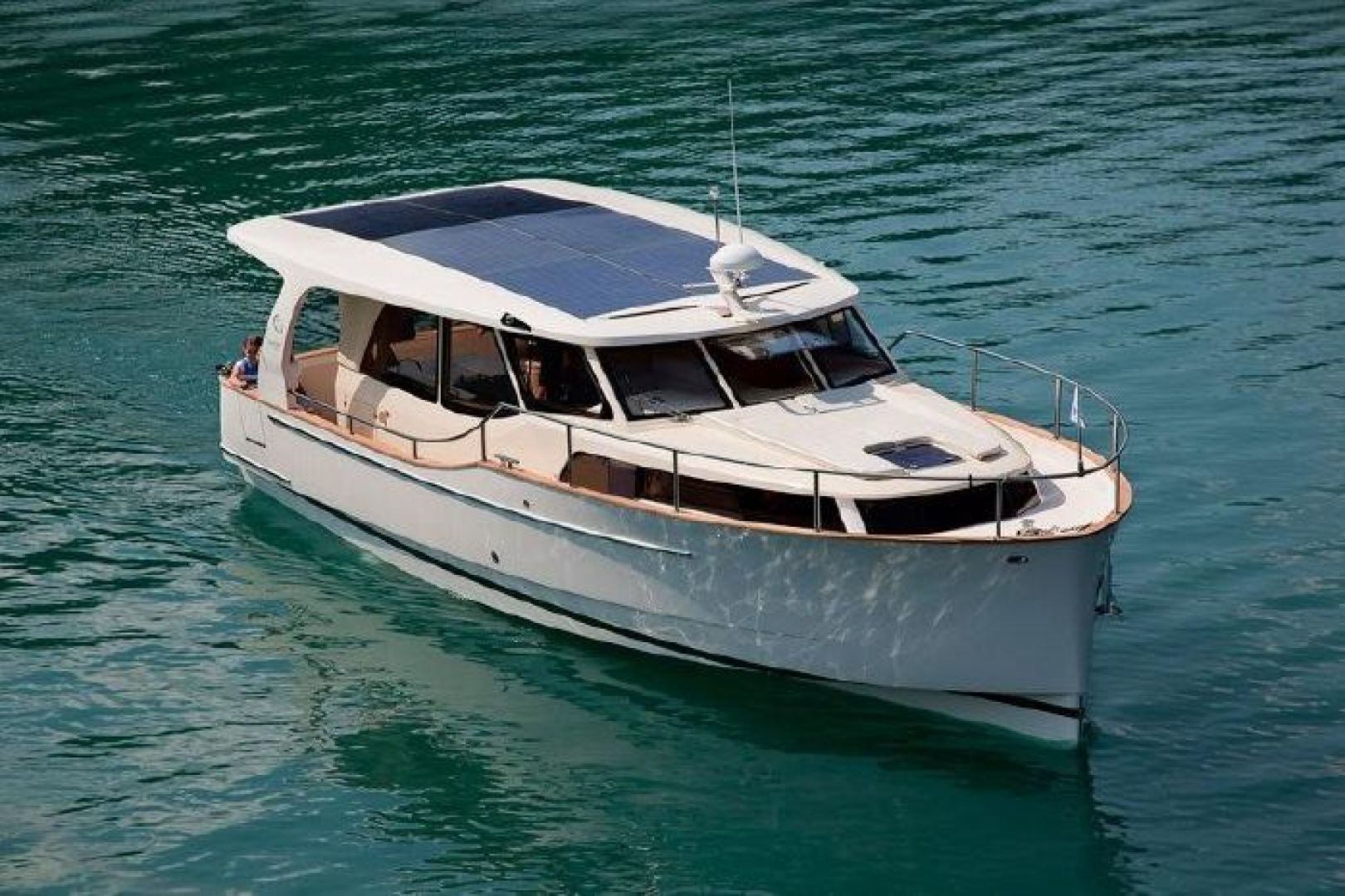 Greenline 33