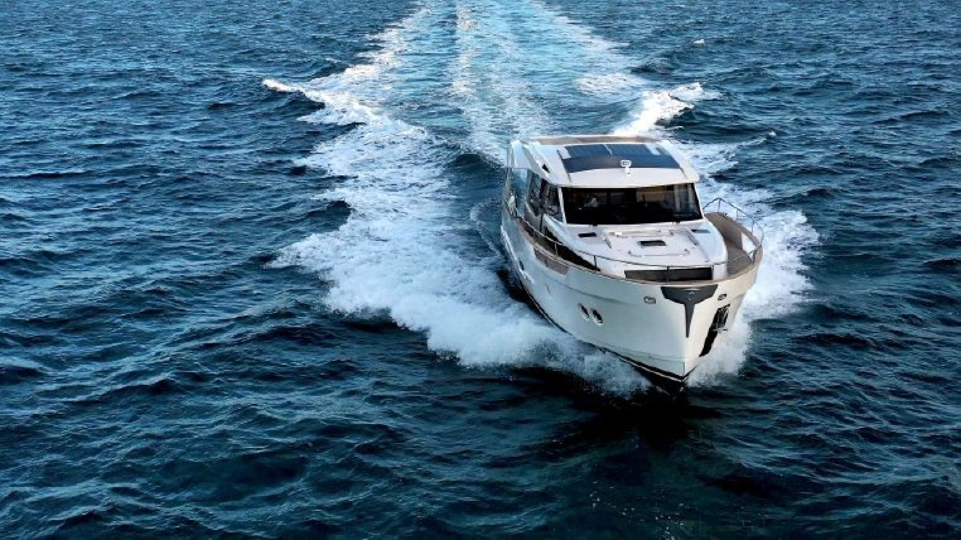 Greenline 48 Coupe - Photo 5