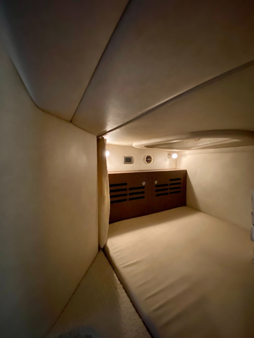 31ft Sea Ray Yacht For Sale