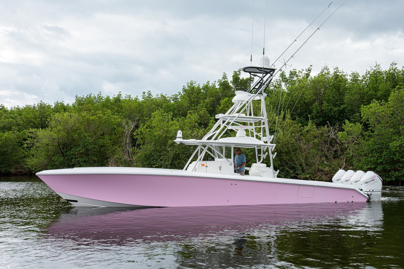 Bahama 41 - Cowpoke - Exterior Profile