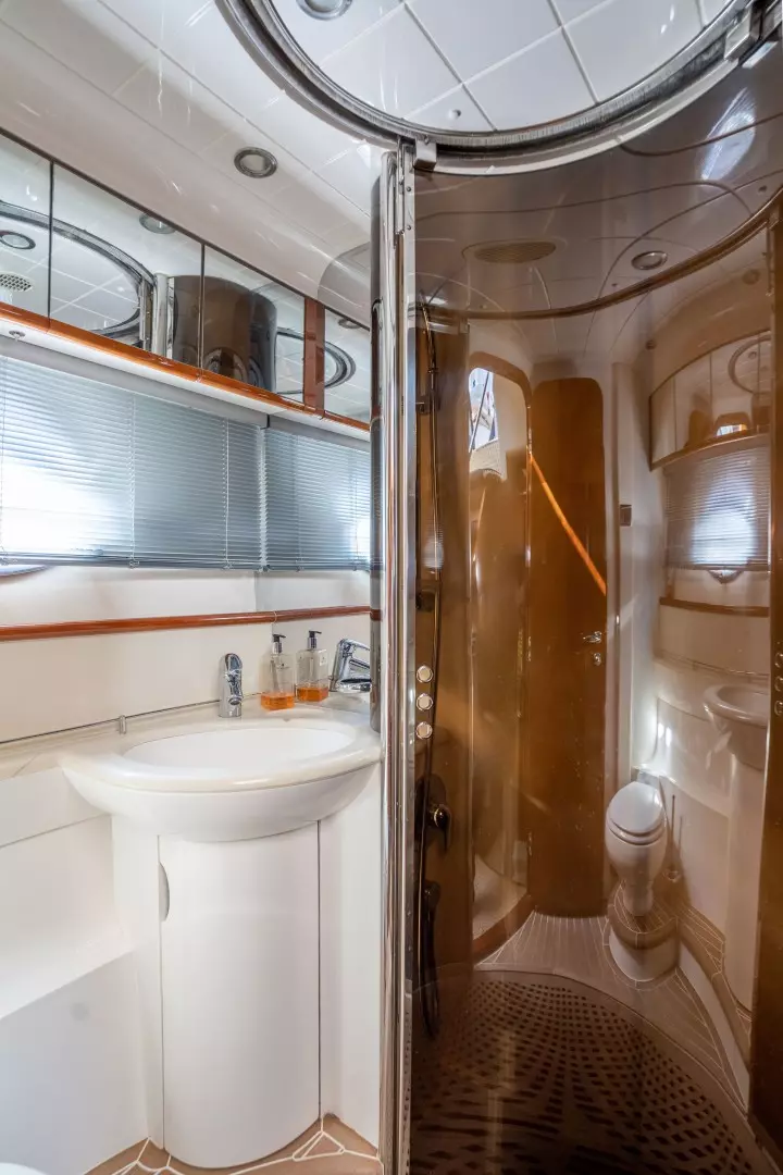 Princess V65 Yacht For Sale