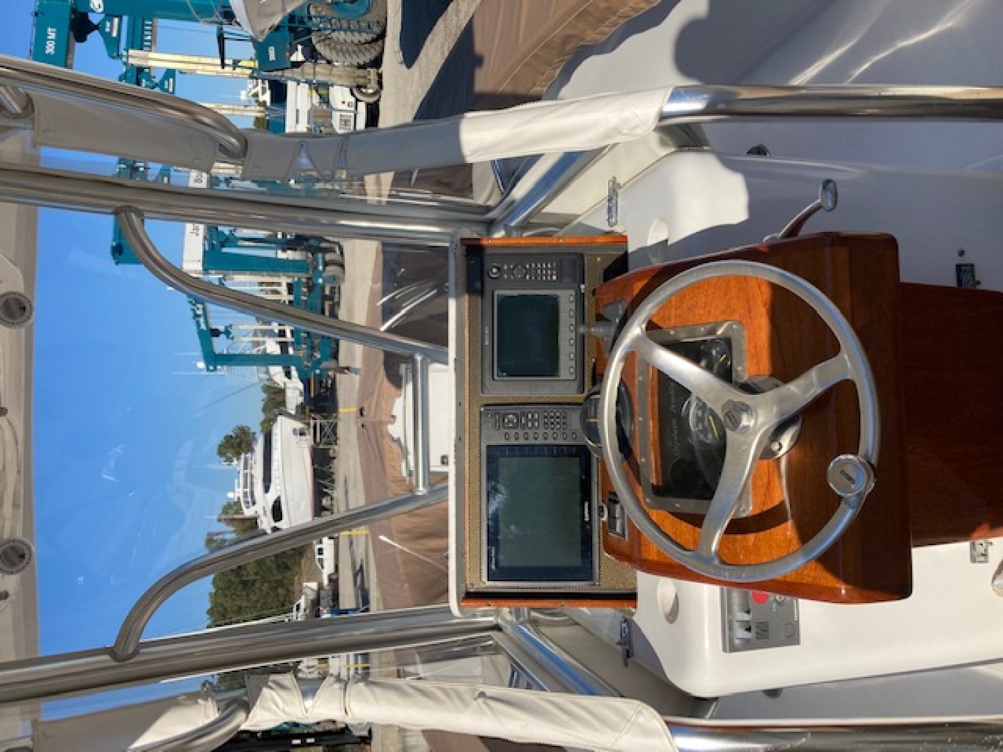 Used Jarrett Bay 26' Center Console For Sale In New York Captain