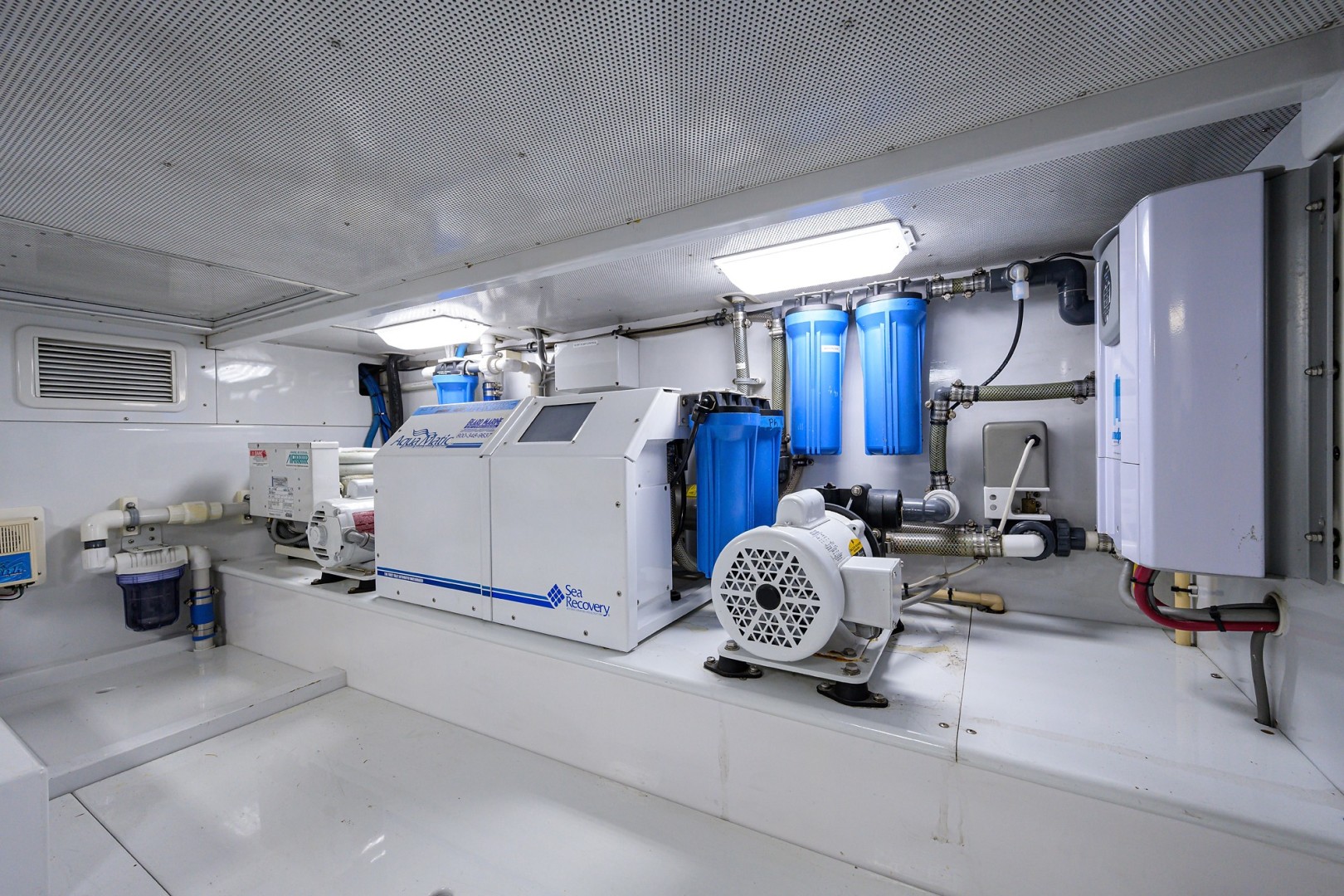 Rybovich 54 - Scout - Engine Room