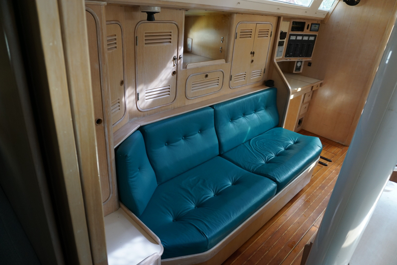 Used Norseman 40' For Sale In Delaware Moonbeam United Yacht Sales