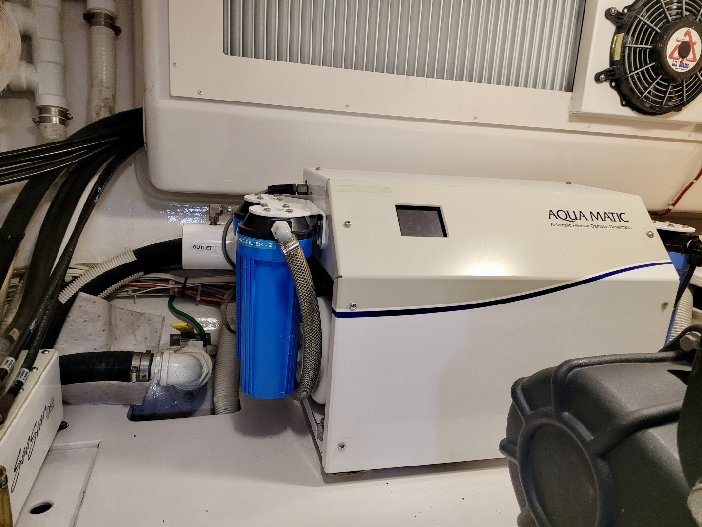 Viking 50 Tuna Tango-engine room
