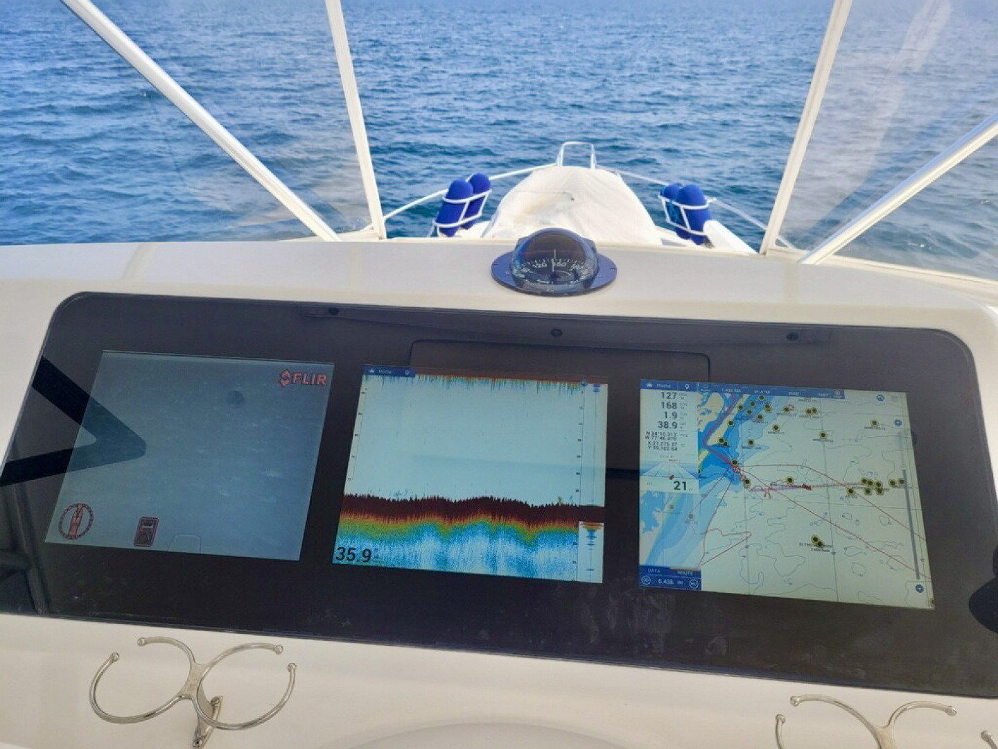 Viking 50 Tuna Tango-electronics