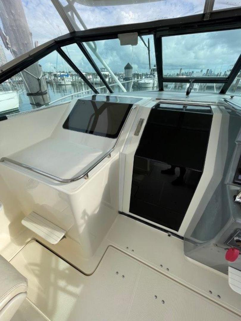Tiara Yachts 33 - Dreams -