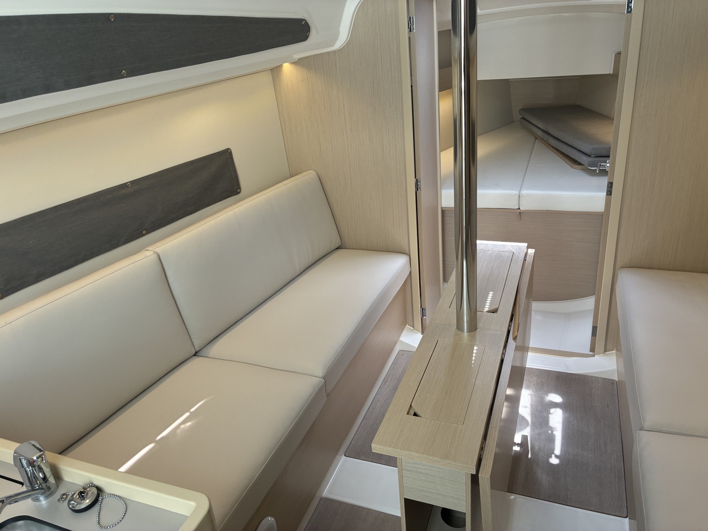 DEMO SPECIAL 30ft Beneteau Yacht For Sale DEMO SPECIAL 30ft Beneteau Yacht For Sale