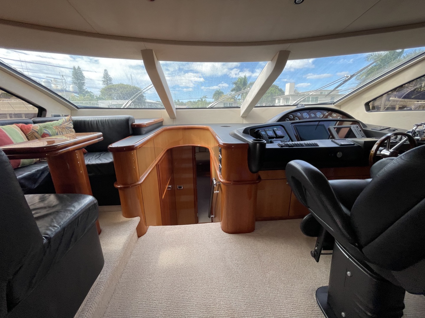 Mela 82ft Sunseeker Yacht For Sale Mela 82ft Sunseeker Yacht For Sale