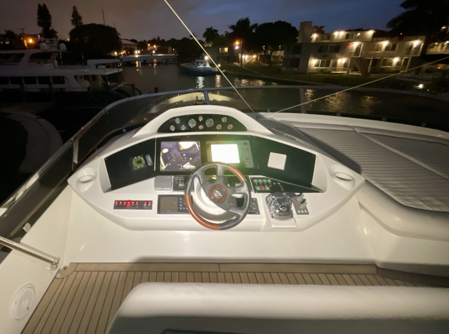 Mela 82ft Sunseeker Yacht For Sale Mela 82ft Sunseeker Yacht For Sale