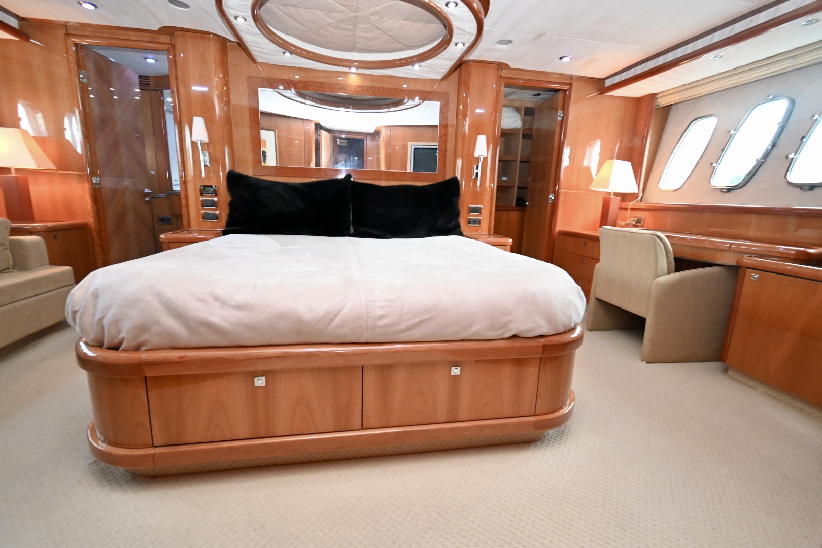 Mela 82ft Sunseeker Yacht For Sale Mela 82ft Sunseeker Yacht For Sale