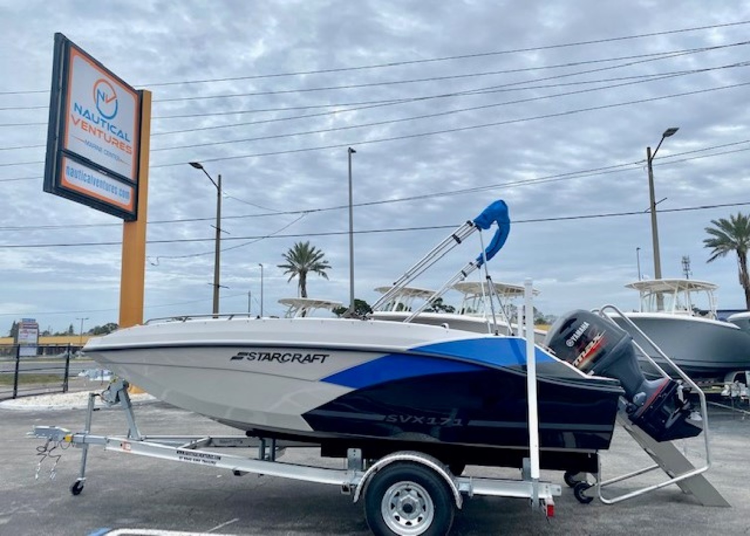 17ft Starcraft Yacht For Sale