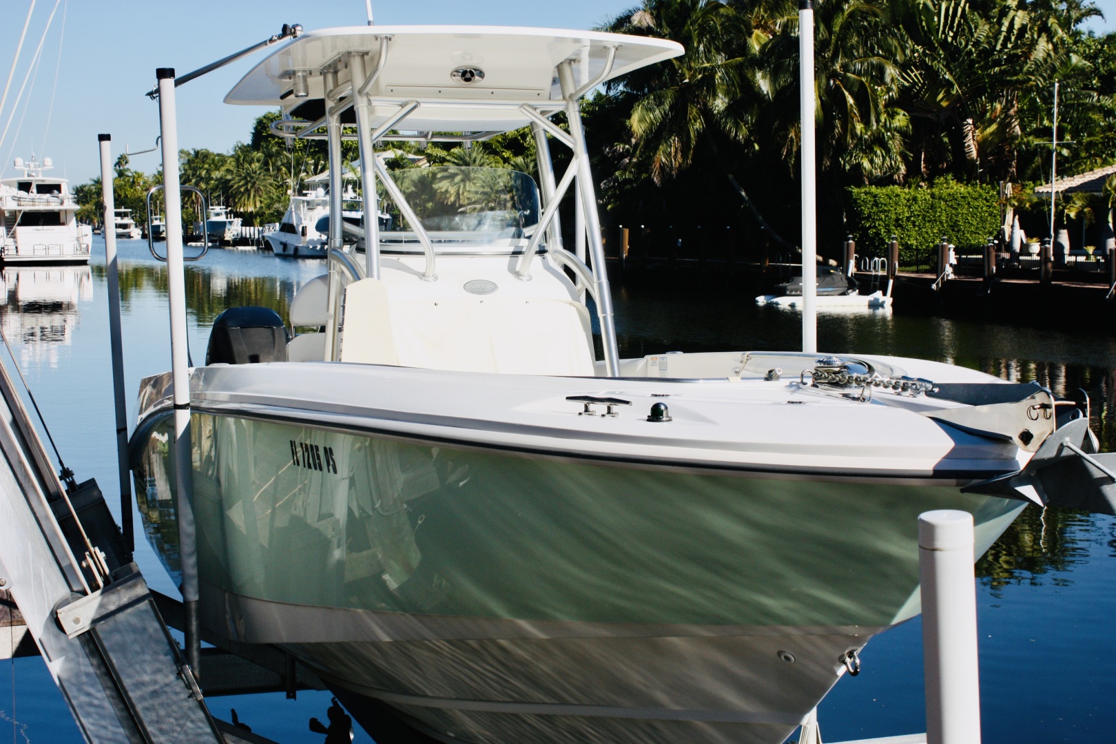 27ft Boston Whaler Yacht For Sale