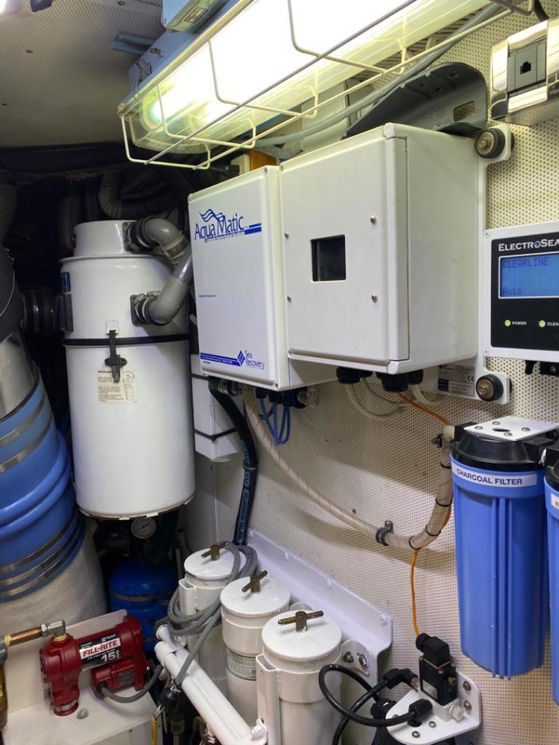 Horizon 73 ABU - Watermaker