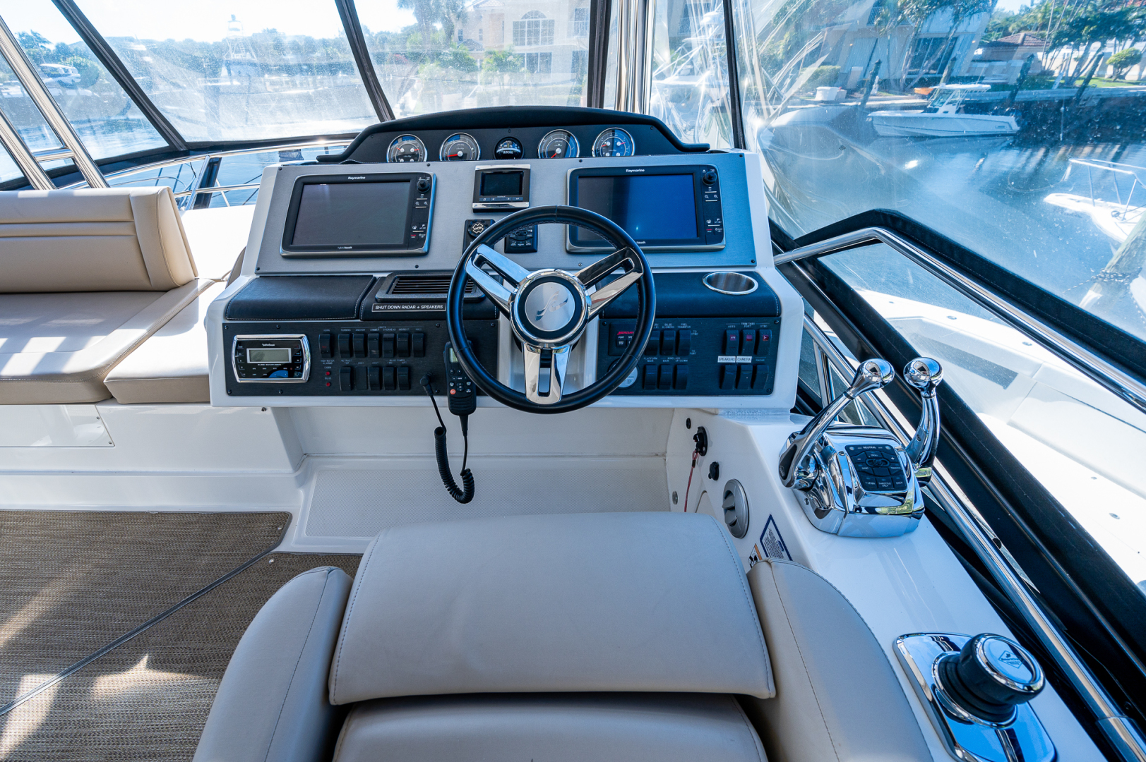 Sea Ray 51 - Worth the Wake II - Flybridge Helm