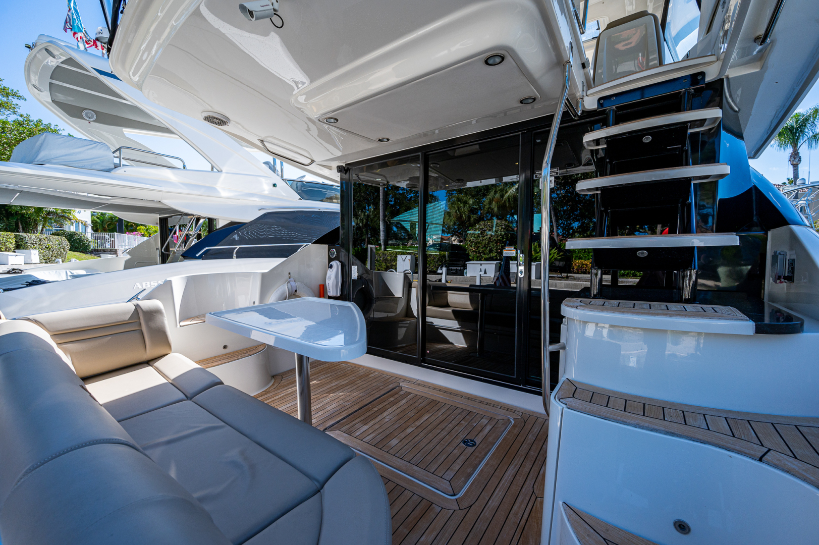 Sea Ray 51 - Worth the Wake II - Cockpit