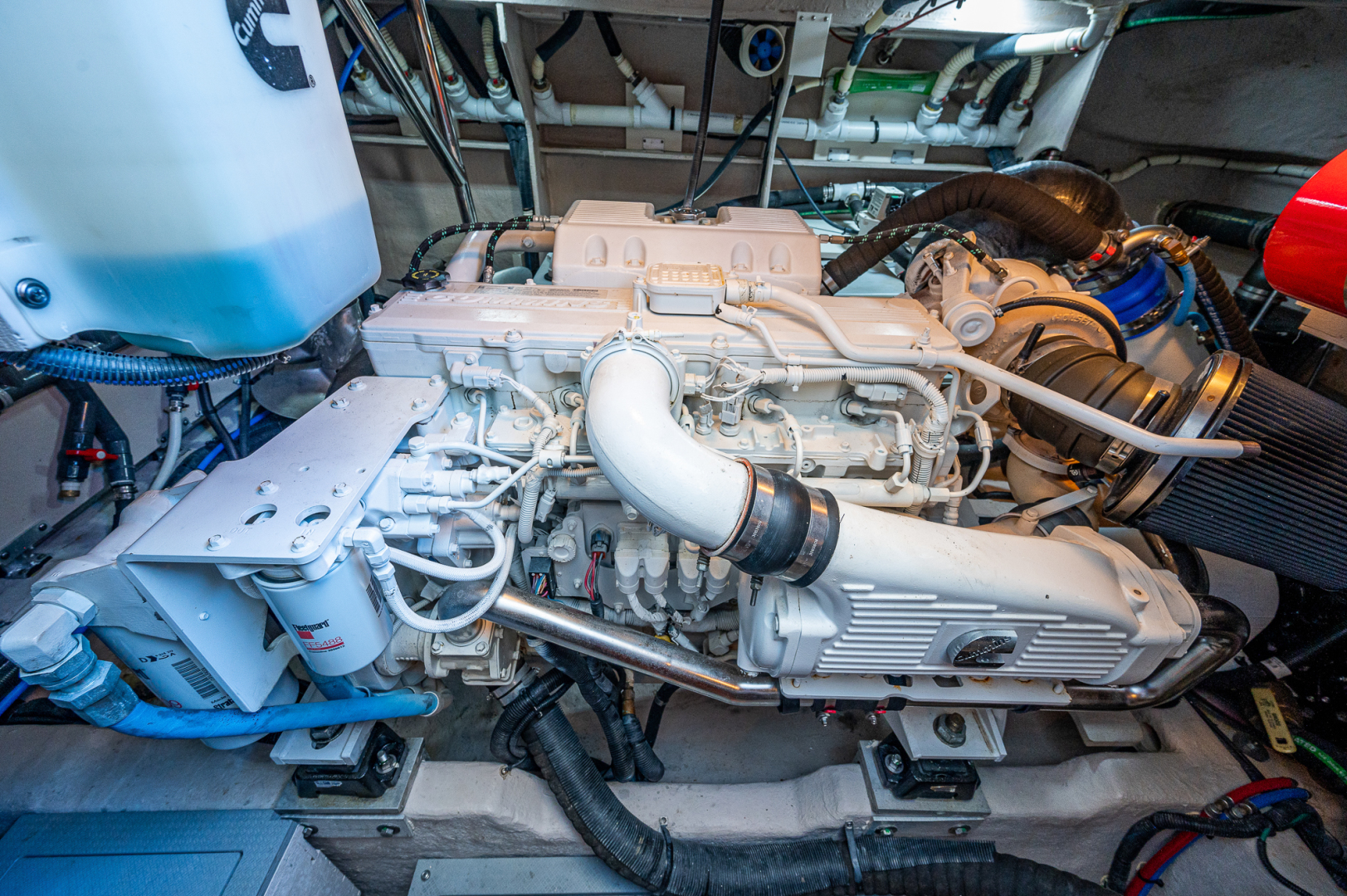 Sea Ray 51 - Worth the Wake II - Engine Room