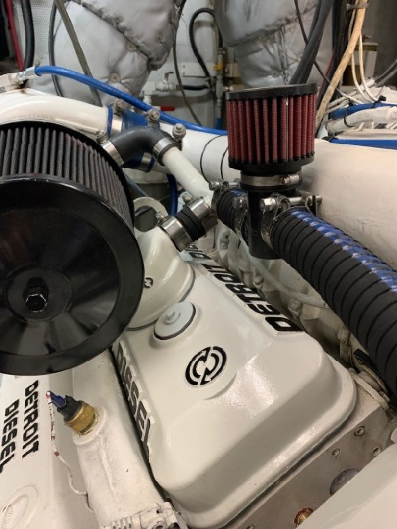 Broward 102 - Andiamo - Engine Room