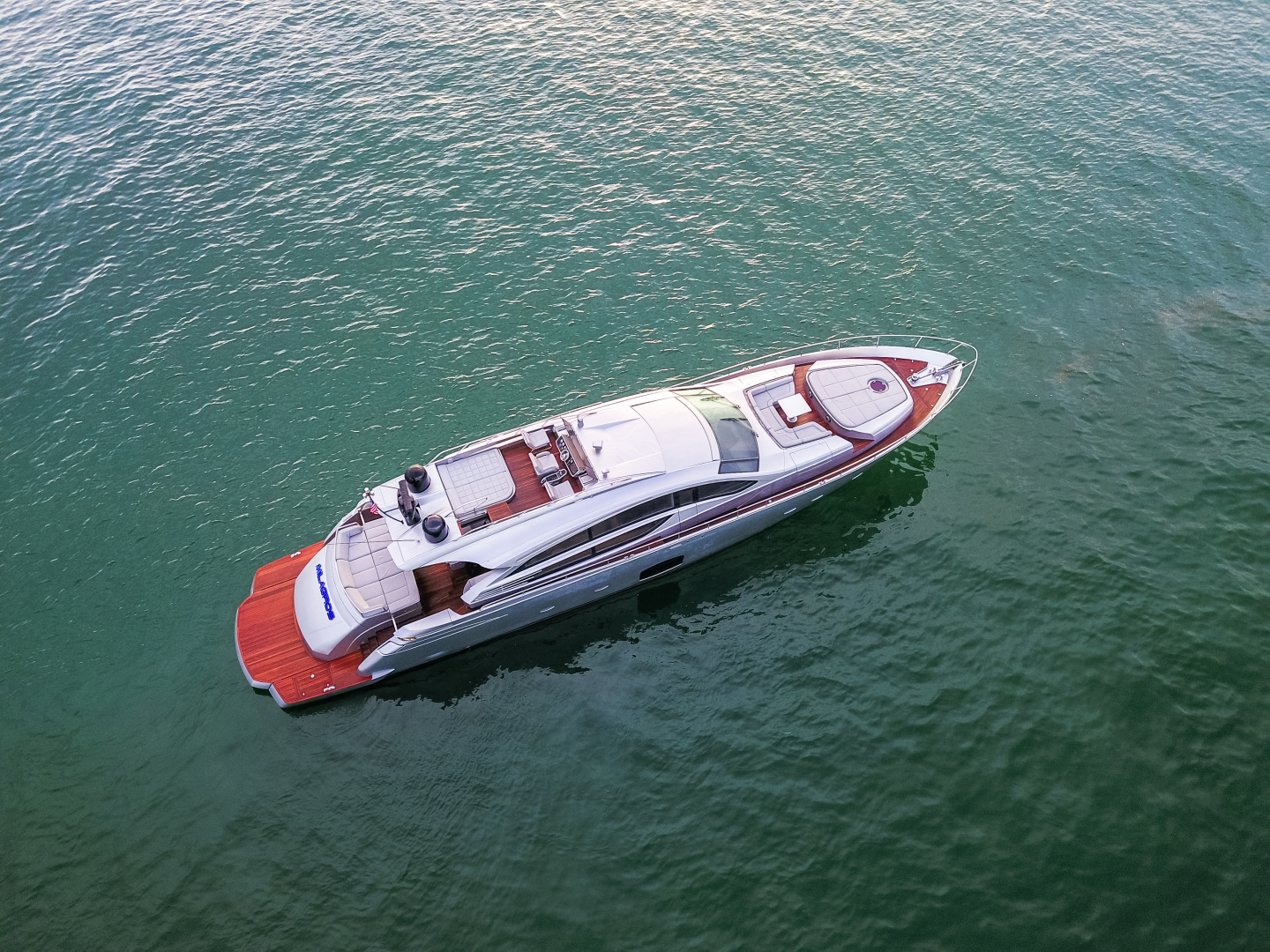 Pershing 82 Milagros - Exterior Profile
