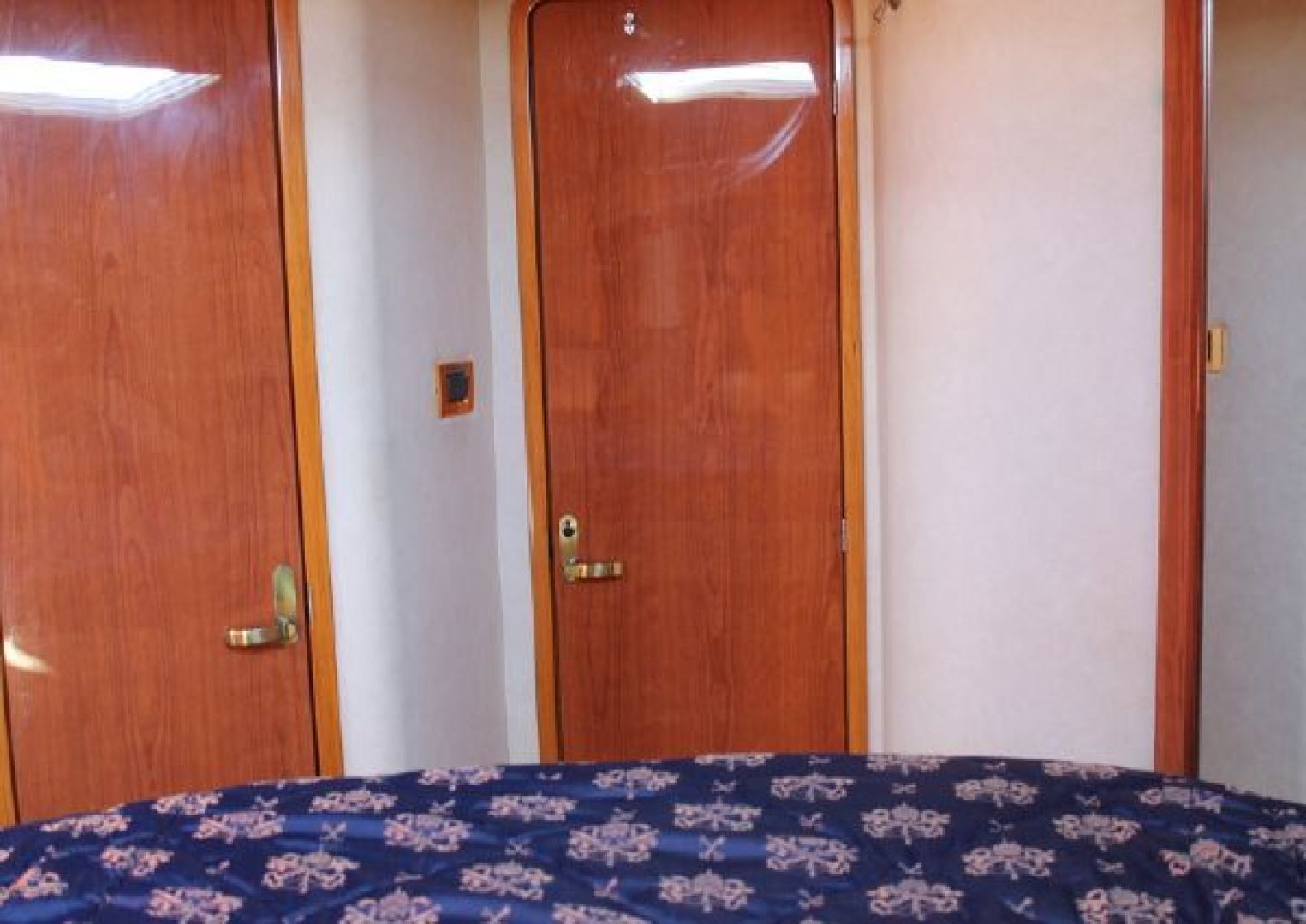 Sea Ray 400 Sedan Bridge — Slainte - Photo 19