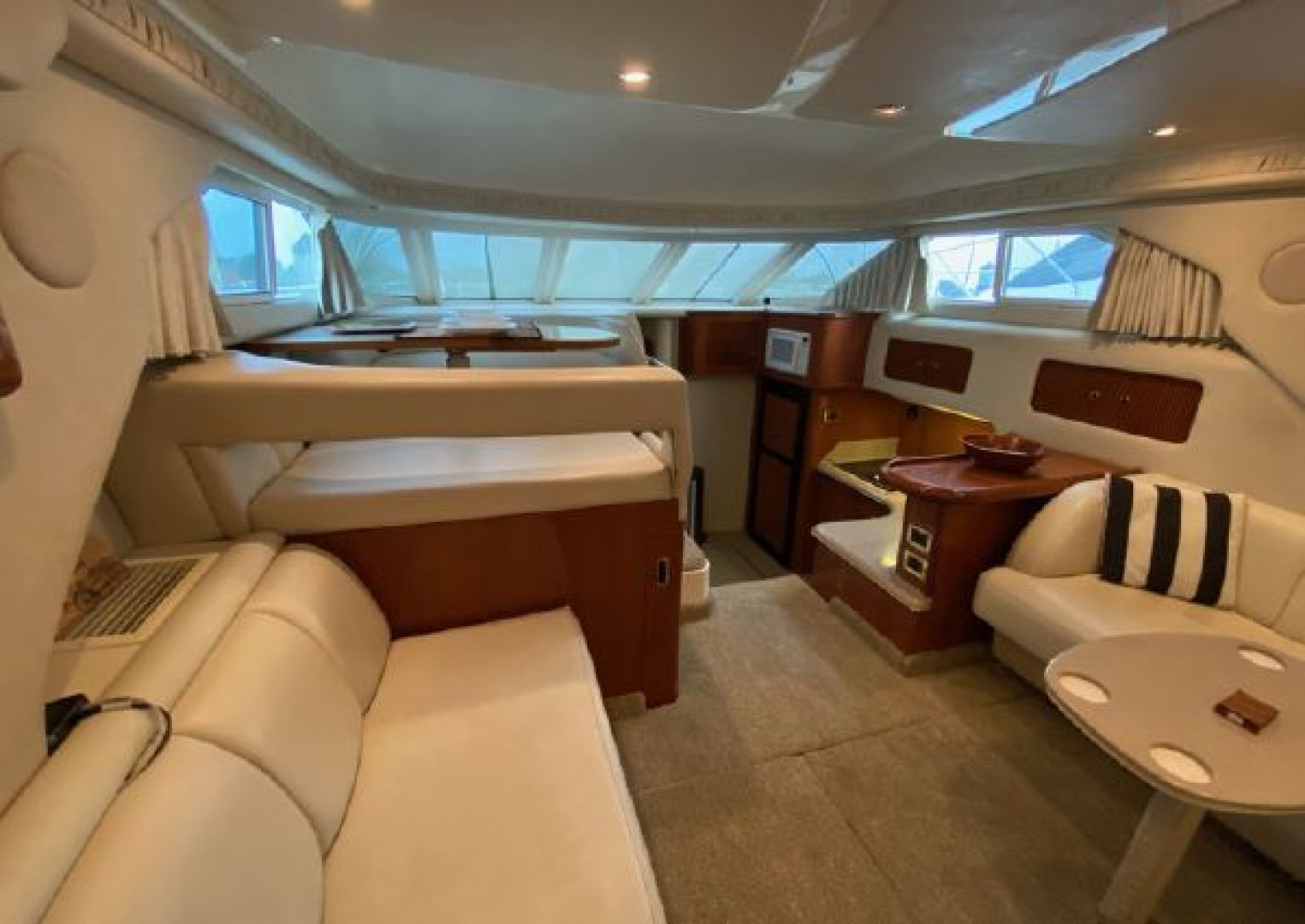 Sea Ray 400 Sedan Bridge — Slainte - Photo 7