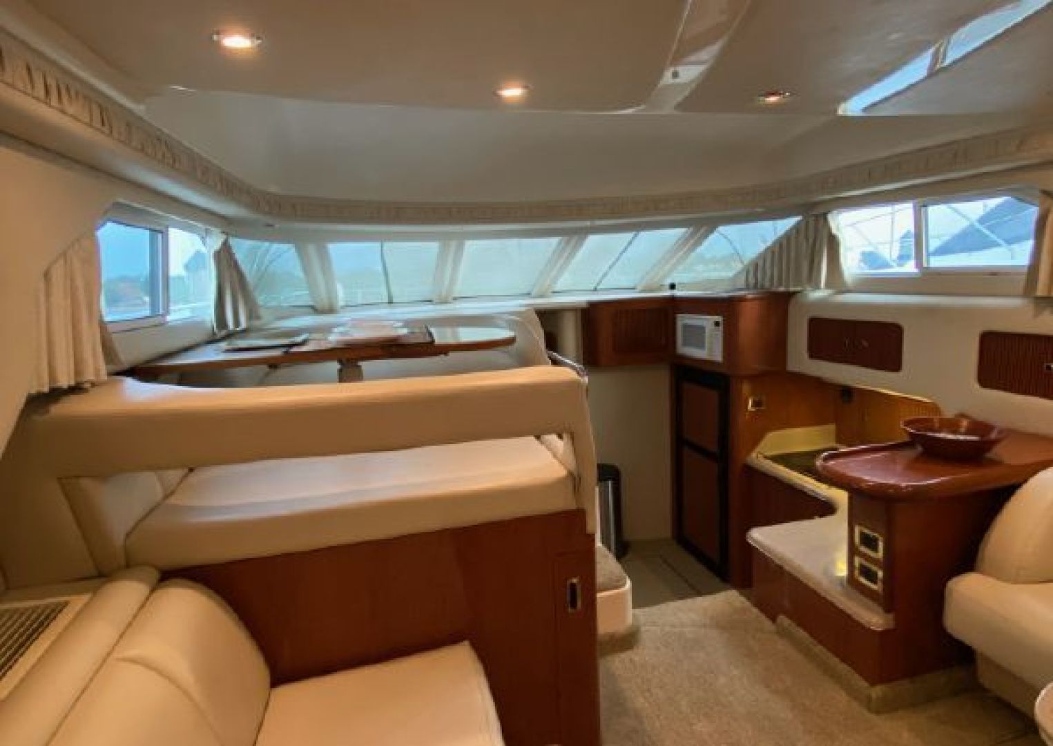 Sea Ray 400 Sedan Bridge — Slainte - Photo 8