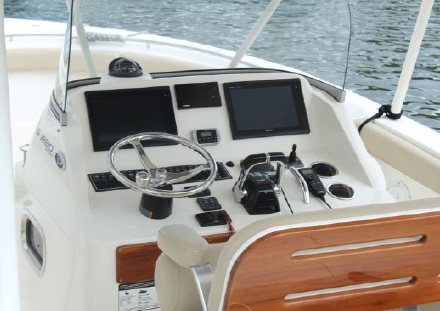Pursuit S280 Sport - Photo 16