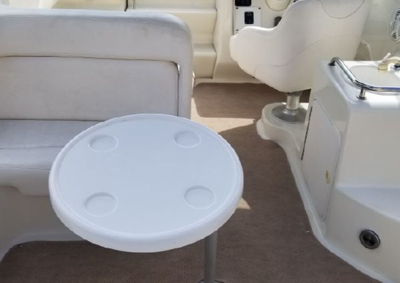 Sea Ray 260 Sundancer — Maine Event - Photo 3