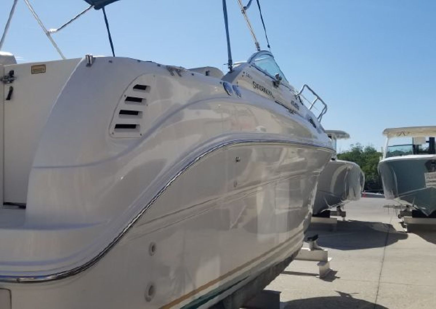Sea Ray 260 Sundancer — Maine Event - Photo 8