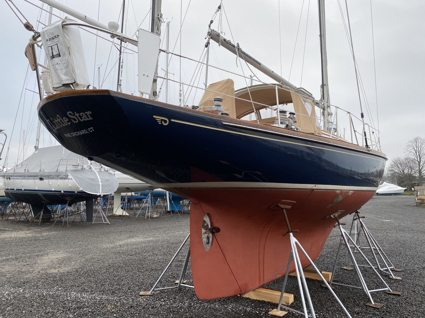 35' Hinckley 1968 Pilot Yawl "LITTLE STAR" For Sale