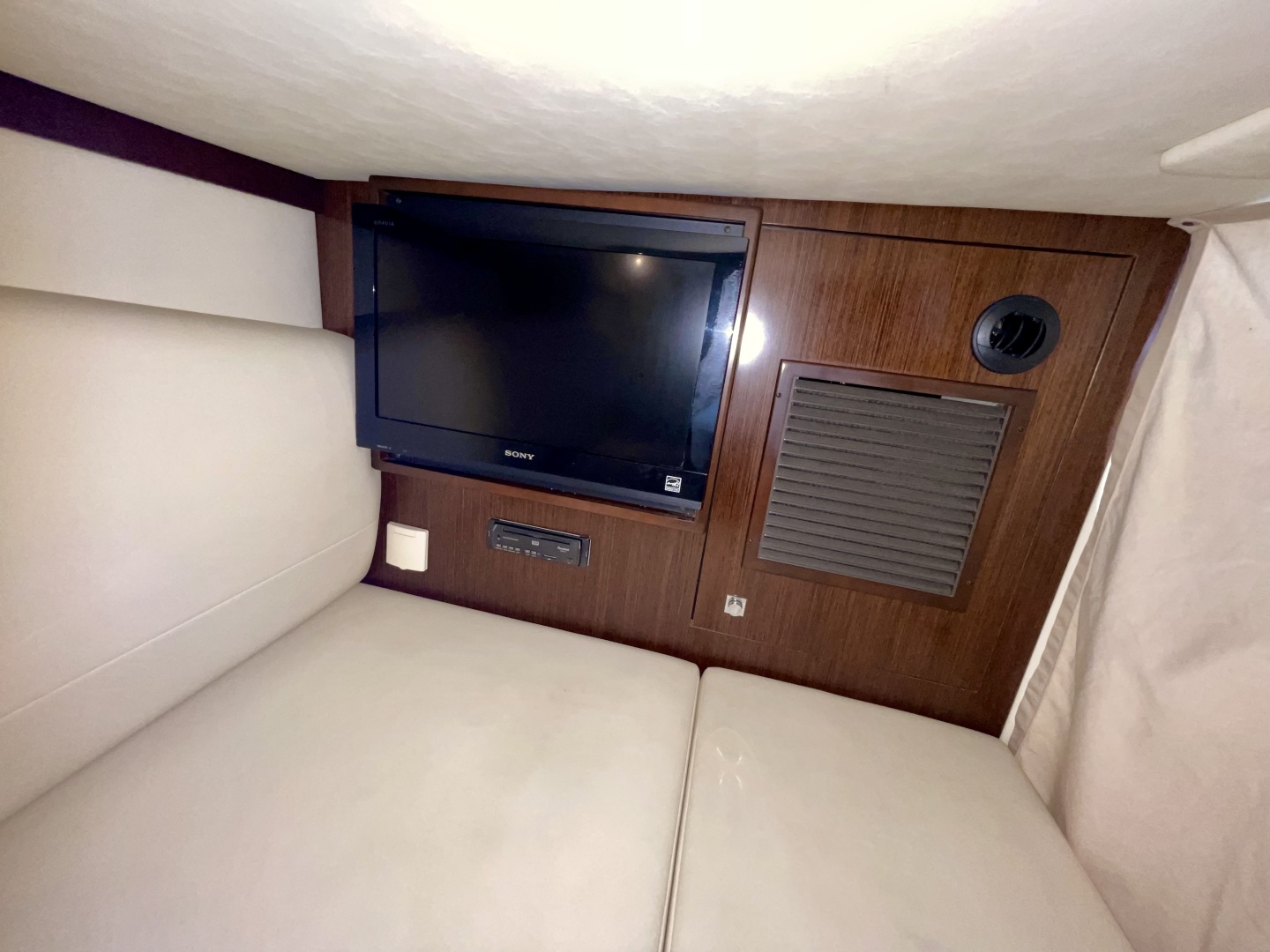 What s Next 38ft Cruisers Yachts Yacht For Sale What s Next 38ft Cruisers Yachts Yacht For Sale