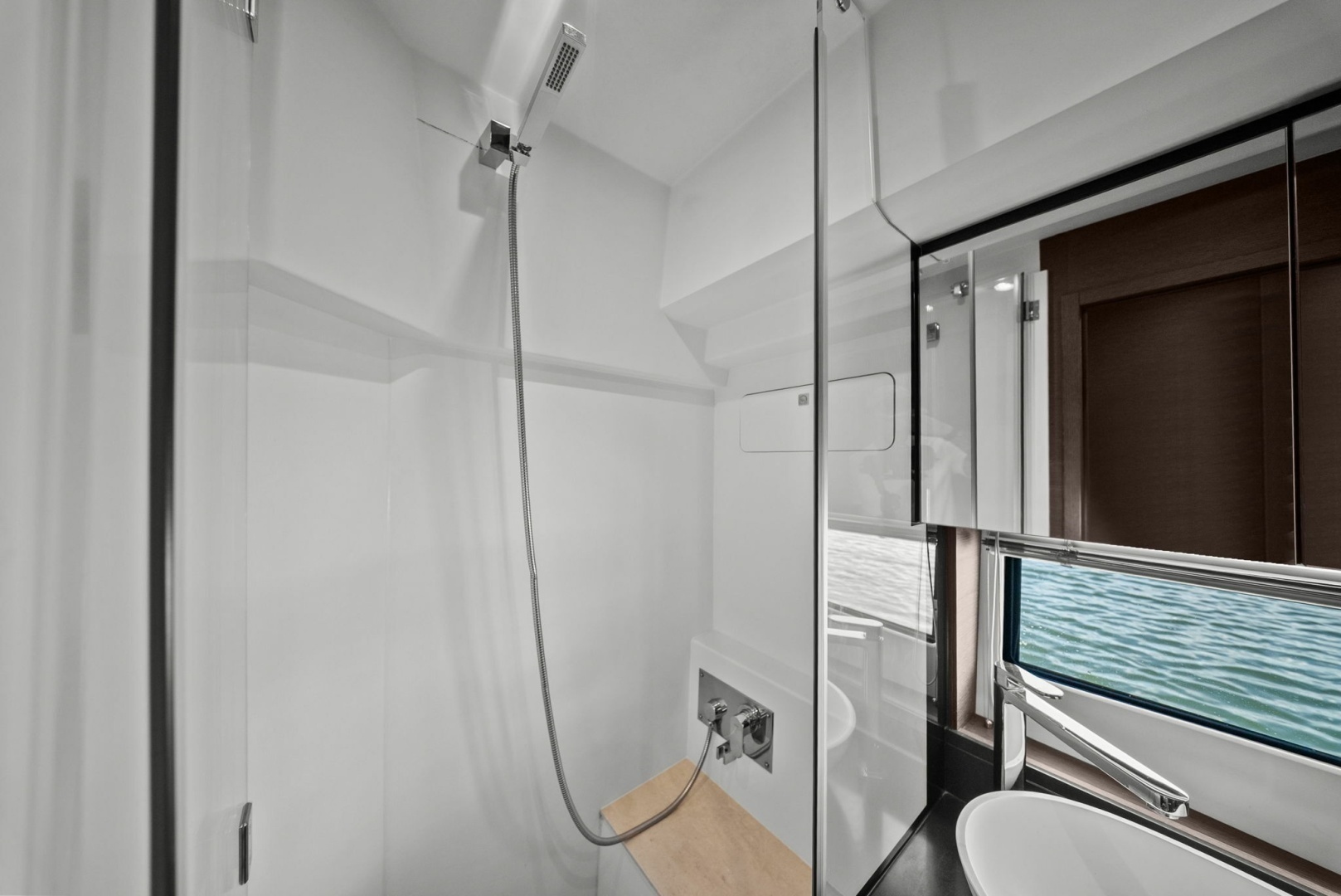 2020 Prestige 460 Flybridge