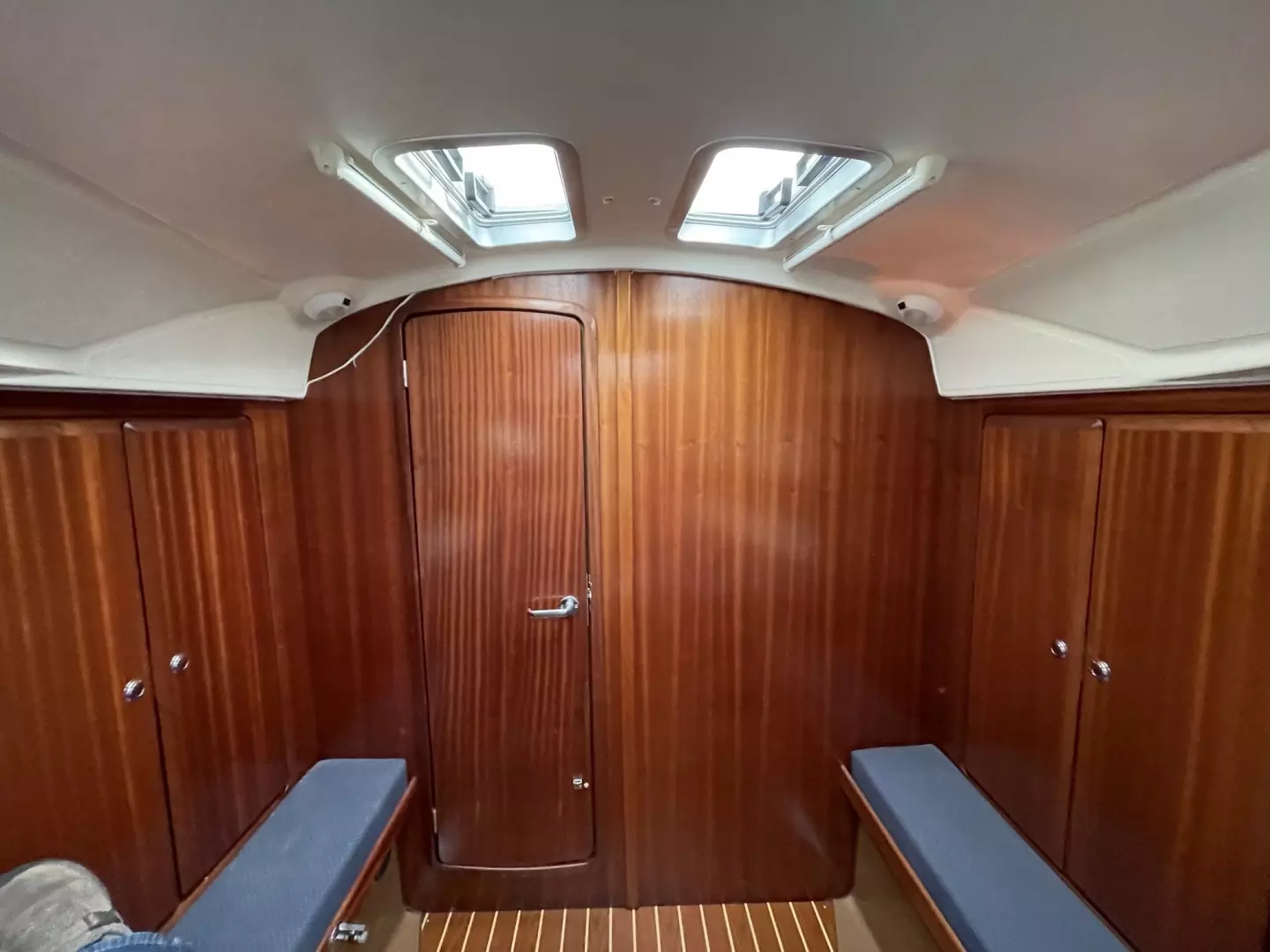 Blitzzen 34ft Bavaria Yacht For Sale Blitzzen 34ft Bavaria Yacht For Sale