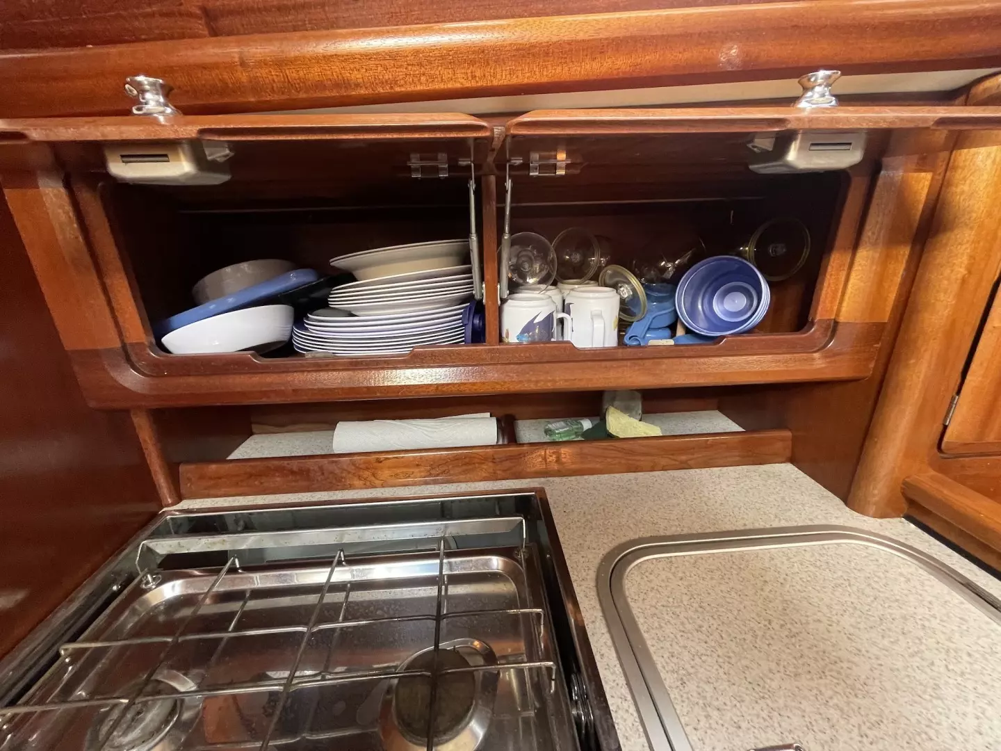 Blitzzen 34ft Bavaria Yacht For Sale Blitzzen 34ft Bavaria Yacht For Sale