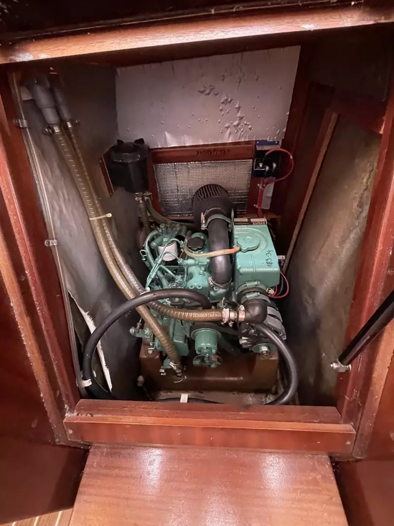 Blitzzen 34ft Bavaria Yacht For Sale Blitzzen 34ft Bavaria Yacht For Sale