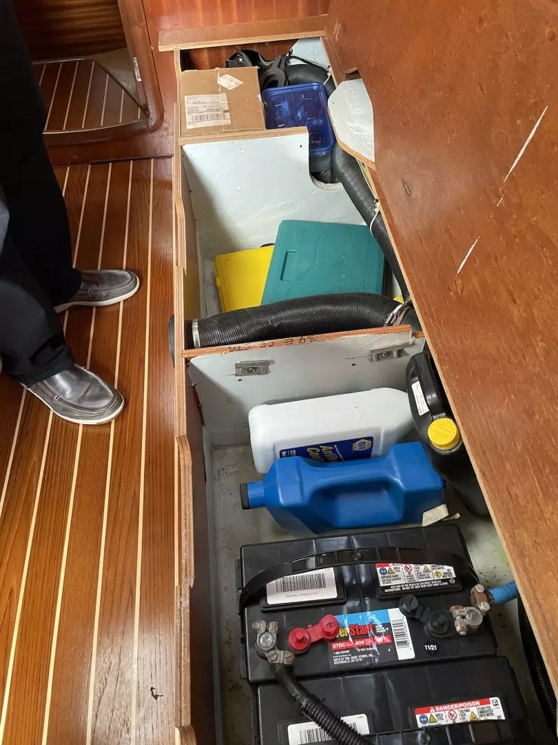 Blitzzen 34ft Bavaria Yacht For Sale Blitzzen 34ft Bavaria Yacht For Sale